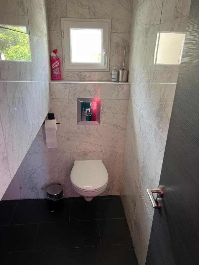 Zekri Apartment ลิวรี-การ์กอง ภายนอก รูปภาพ